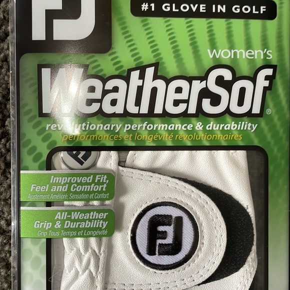 WeatherSof NEW women’s golf glove good gripping even in the rain. Medium, Right - Picture 2 of 3